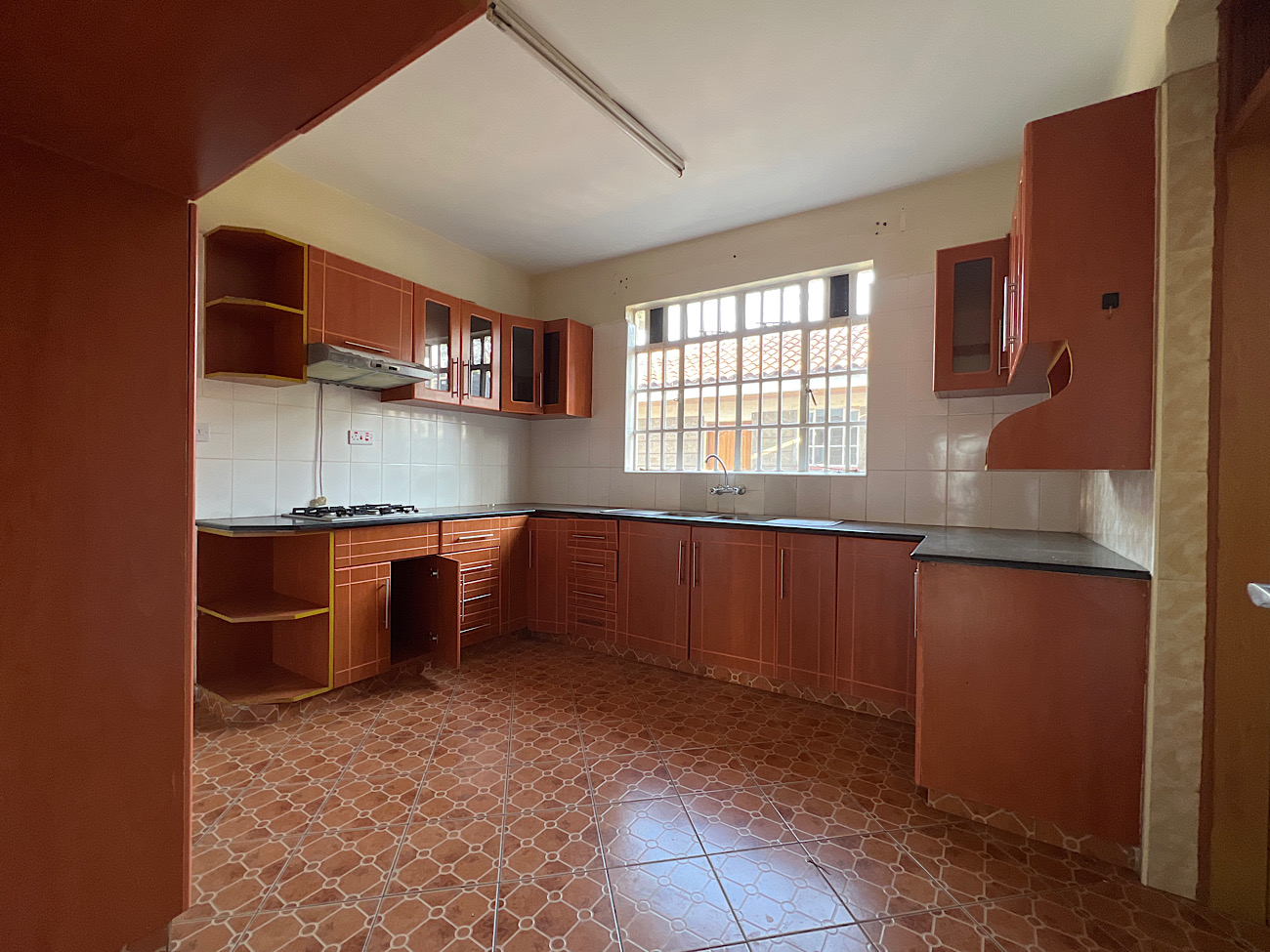 6DAF76DF-062C-42F5-96B8-6D02E0B2CCE0