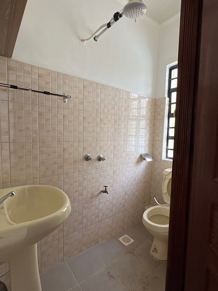 7BB4C80E-3250-4BDA-BE7F-00673EE60BF9