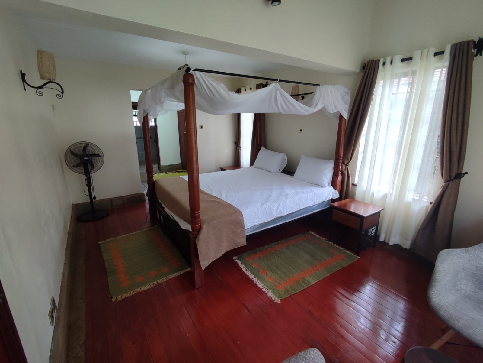 872C9522-E91B-4C0C-A4F3-355CAEA4C9F5