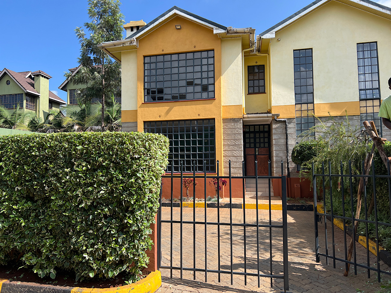 9BB30563-D7D0-4DD3-8342-4769F619FAA3