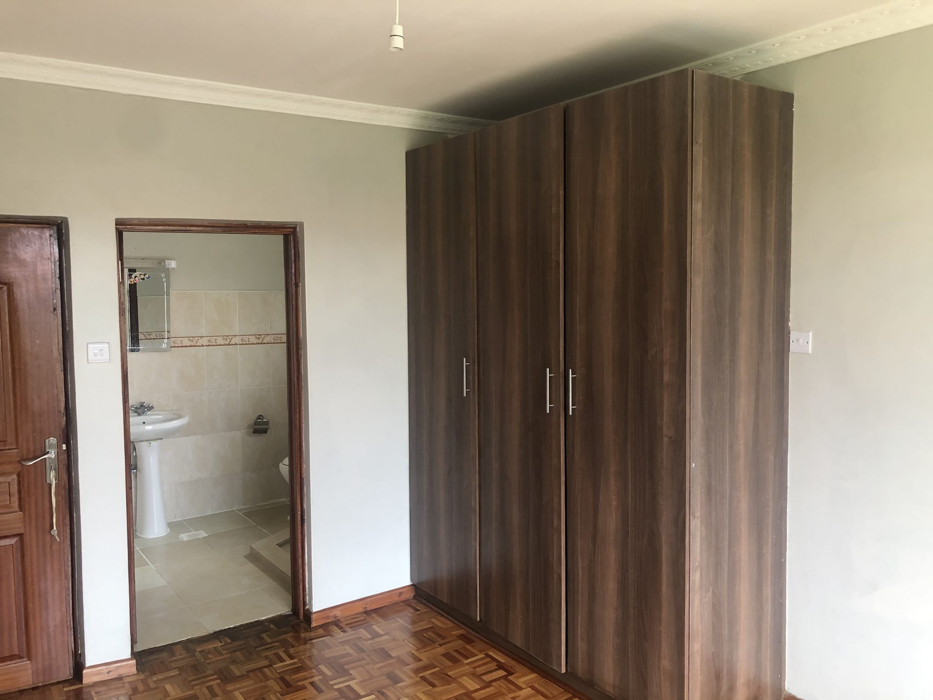 D04EBCE0-0BF4-4E0A-A705-CB06B85D68D5