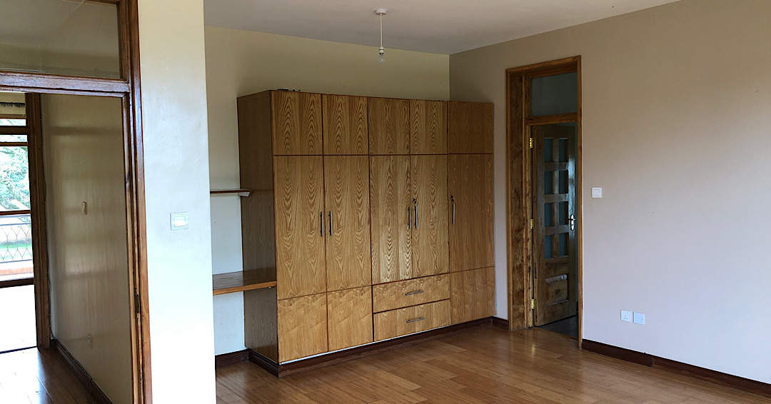 B8444CB9-816C-452D-A26C-E3F7C3D0D9EB